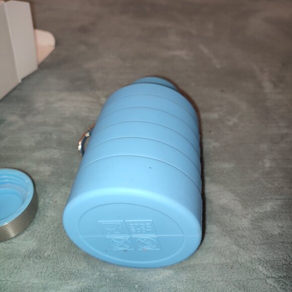 NEW Teal Blue Foldable Water Bottle Sport Silicone Portable Extensible Hiking - Picture 5 of 12